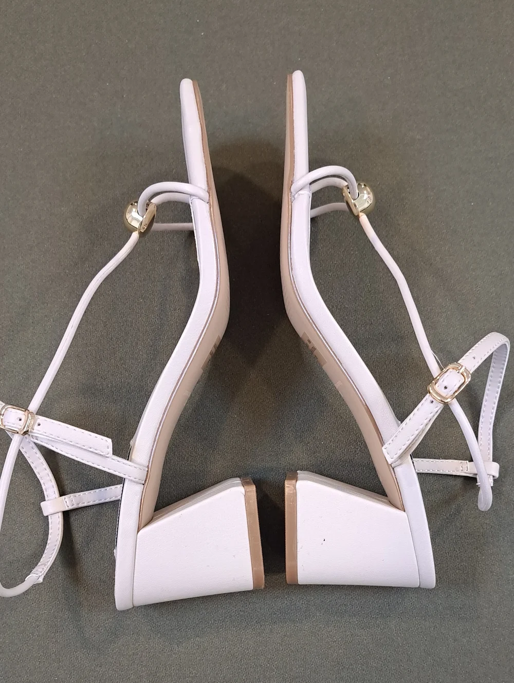 Steve Madden Ariaa Sandal - Color: Bone - Size: 8